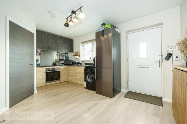 2 bed Semi-Detached for sale Image 4
