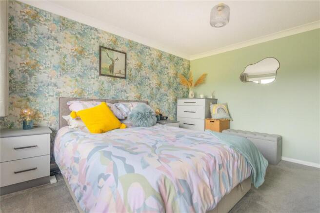 4 bed Detached for sale Image 12