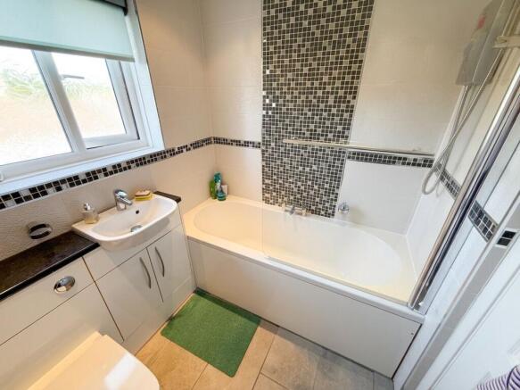 3 bed Detached for sale Image 10