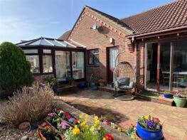 75, Jessopp Avenue, Bridport DT6 4AS