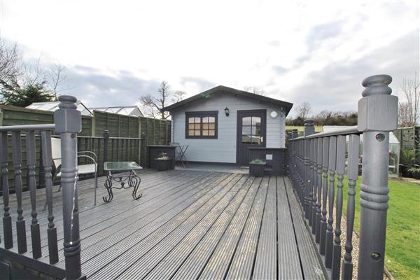 SUMMER HOUSE