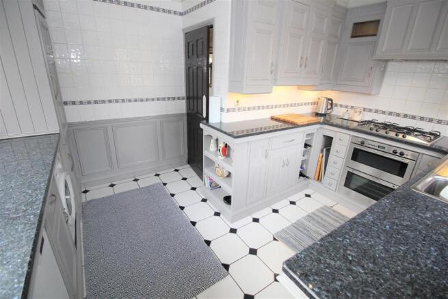 kitchen1.JPG