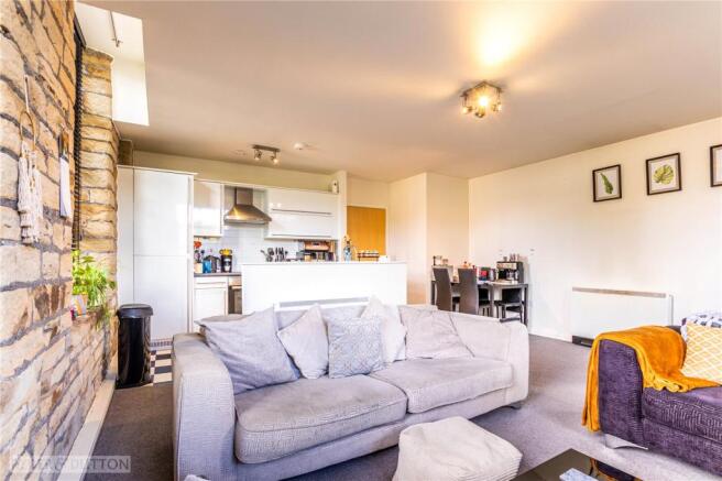 Lounge/Kitchen