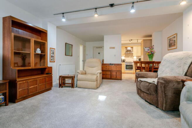 1 bed Apartment for sale Image 5