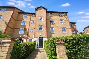 28, Kennet Square, Mitcham CR4 3RR