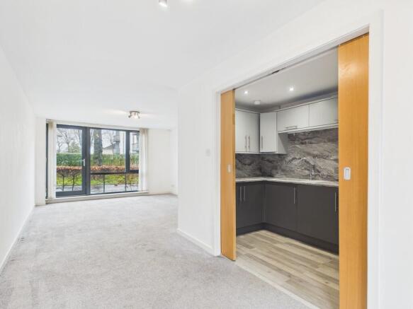 CAM05526G0-PR0098...