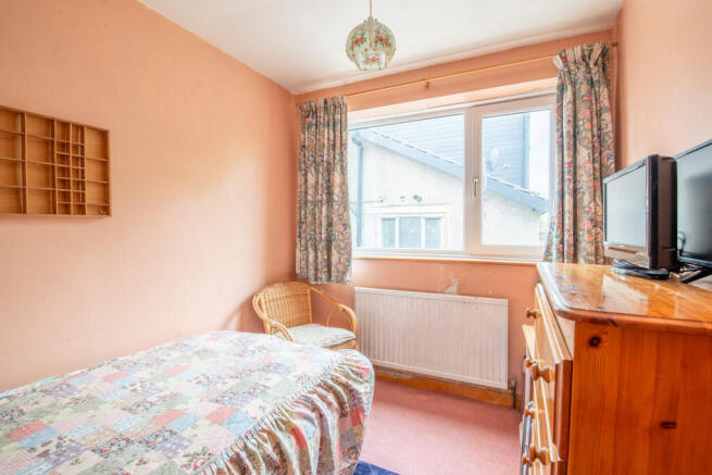 5 bed Semi-Detached for sale Image 10