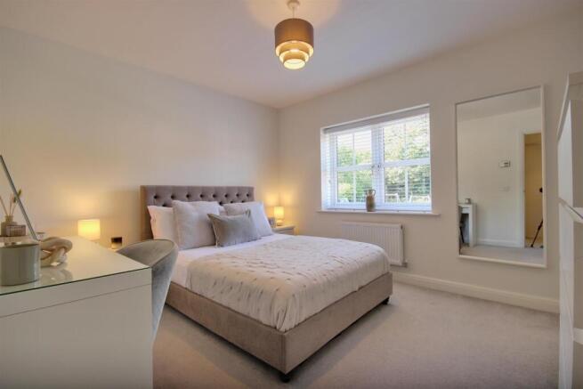 2 bed Terraced for sale Image 7
