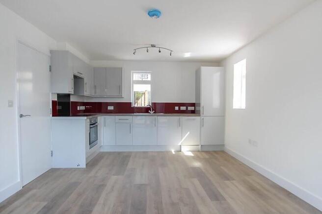 Kitchen / Living (Main)