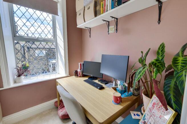2 bed Terraced for sale Image 8