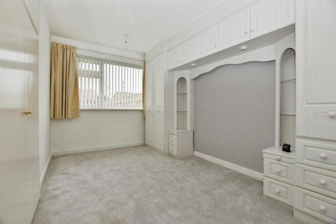 2 bed Semi-Detached Bungalow for sale Image 4