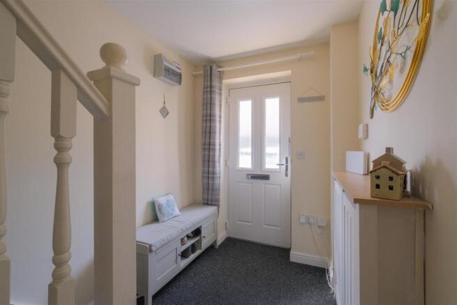 4 bed Town House for sale Image 8