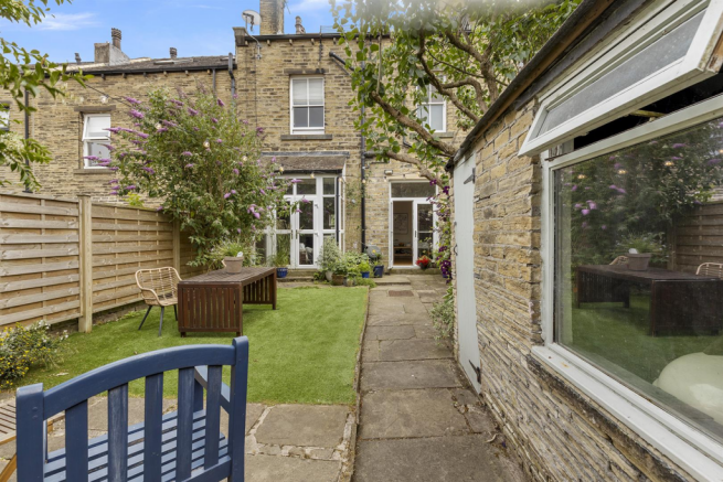 Birkby Hall Road, Huddersfield photo 4