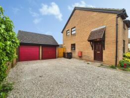 33, Aldridge Close, Springfield, Chelmsford CM2 6QG