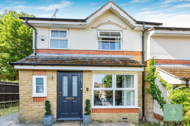 Three Bedroom End Of Terrace House For Sale