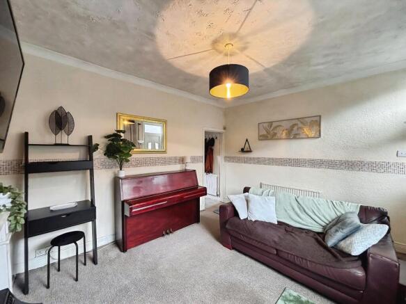 2 bed Terraced for sale Image 5