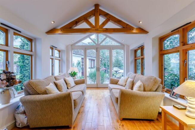 8482061-interior04.jpg