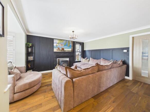 Lounge: