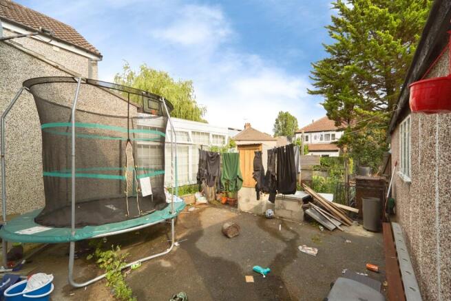 3 bed Semi-Detached for sale Image 10