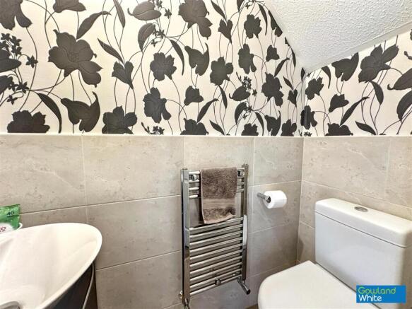 4 bed Detached for sale Image 9
