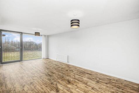 9/12 Saltire Street, Granton, Edinburgh, EH5 1QS