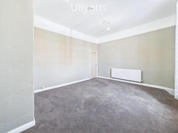 2 bed Flat to rent Image 4