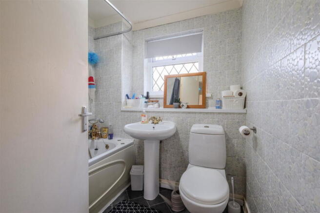 1 bed Flat for sale Image 5