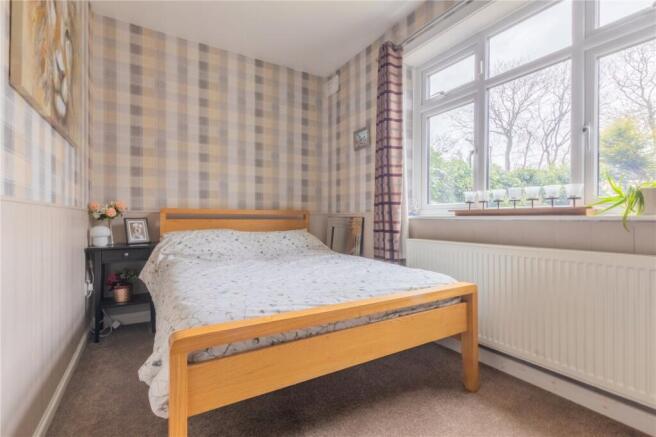 4 bed Detached for sale Image 11