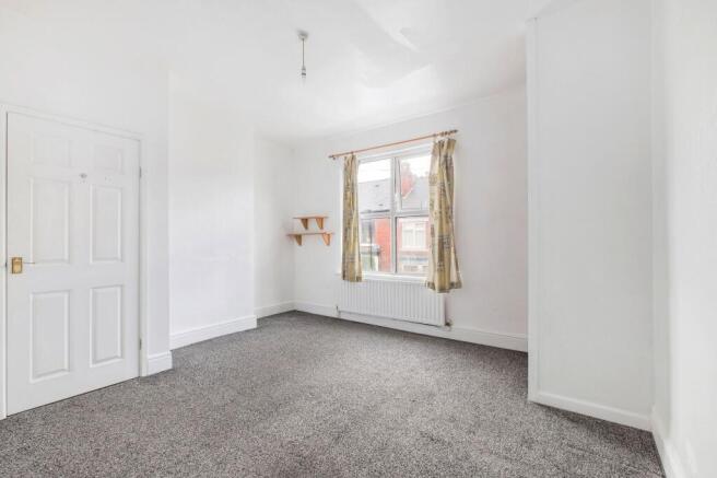 3 bed Terraced for sale Image 9