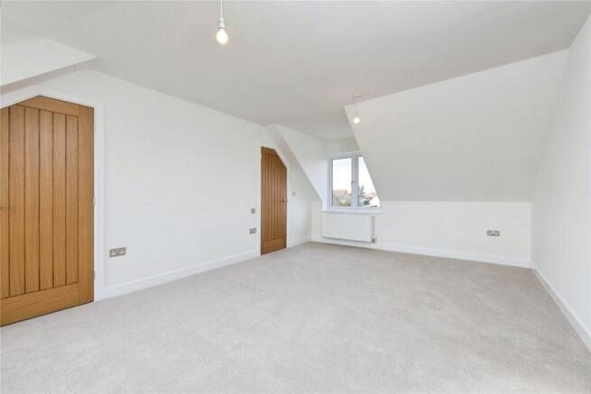 4 bed Detached for sale Image 12
