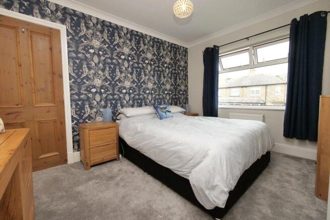 4 bed Semi-Detached for sale Image 10