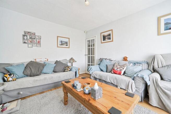 3 bed Semi-Detached Bungalow for sale Image 7