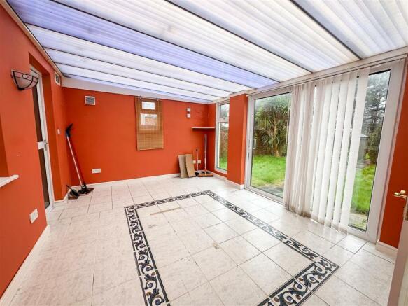 CONSERVATORY / UTILITY AREA