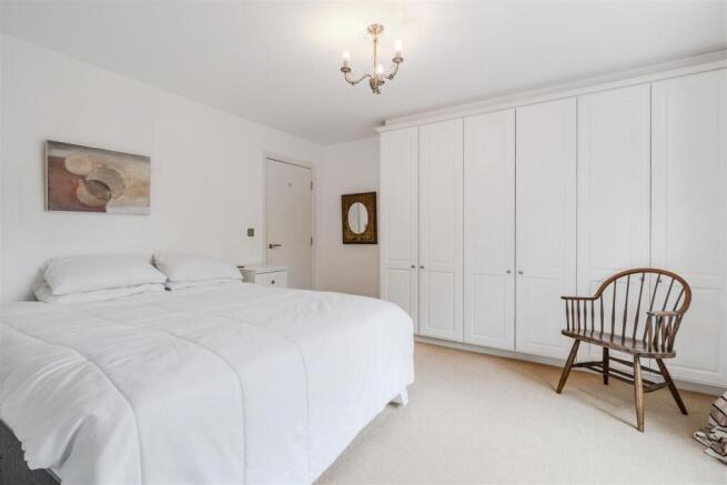 Bedroom1-4.jpg
