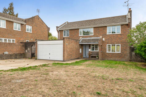 Hulfords Lane, Hook, RG27