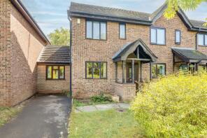 8, Easedale Close, Nottingham NG2 6PJ