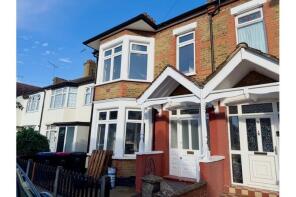 42, Ronald Park Avenue, Westcliff-on-sea SS0 9QN