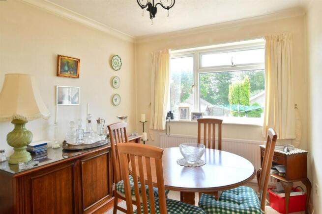 Bedroom 3 /Dining Room