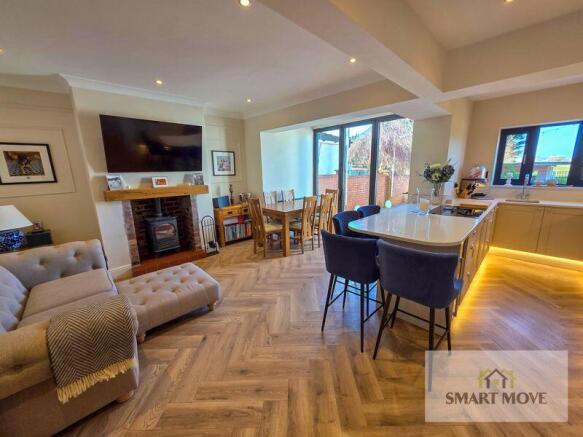Kitchen Family Room