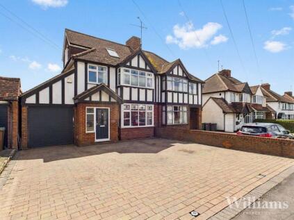 Tring Road, Aylesbury, HP20