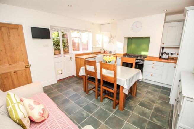 Kitchen/Dining Room