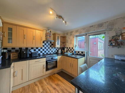 Victoria Road, Laindon, SS15