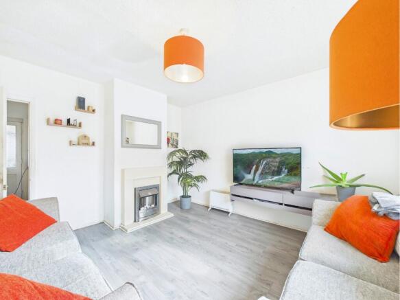 Usk Road, Aveley, South Ockendon, Essex, RM15 photo 2