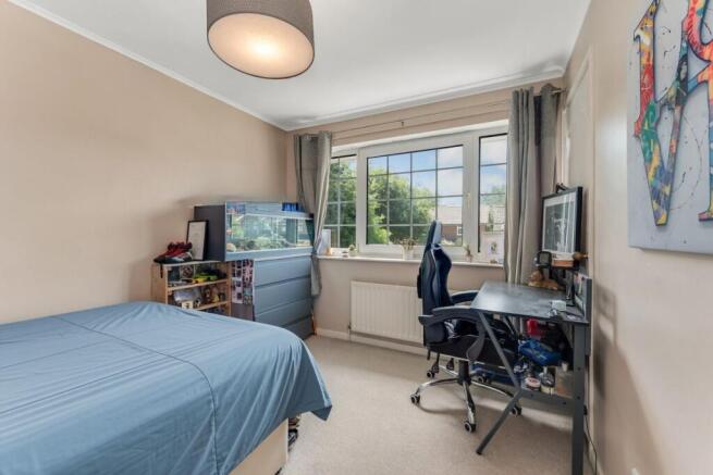 4 bed Detached for sale Image 7