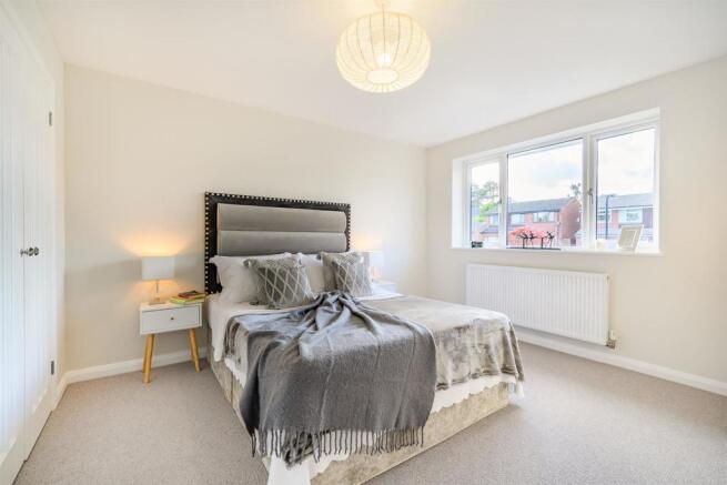 8482132-interior40.jpg
