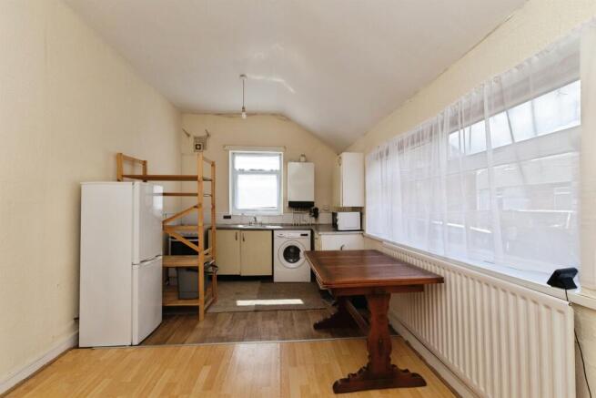 4 bed End of Terrace for sale Image 6