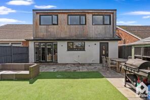 19, Hertford Road, Bishops Cleeve, Cheltenham GL52 8DA