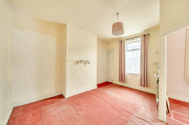 3 bed Terraced for sale Image 8