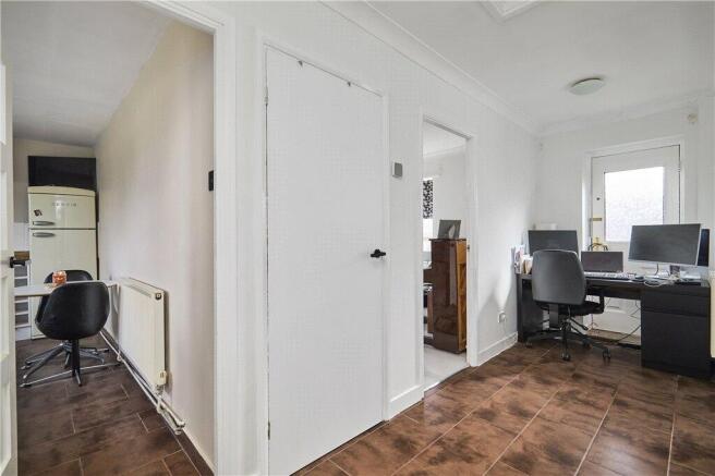 2 bed Apartment for sale Image 11