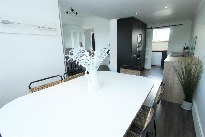 Kitchen1.JPG